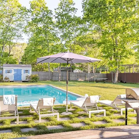 Villa Luxurious Hamptons House With Heated Pool & Grill